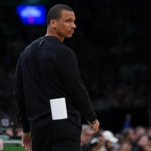 开云下载-【观察】谁为绿军0-3负责？双探花失常 马祖拉被完爆